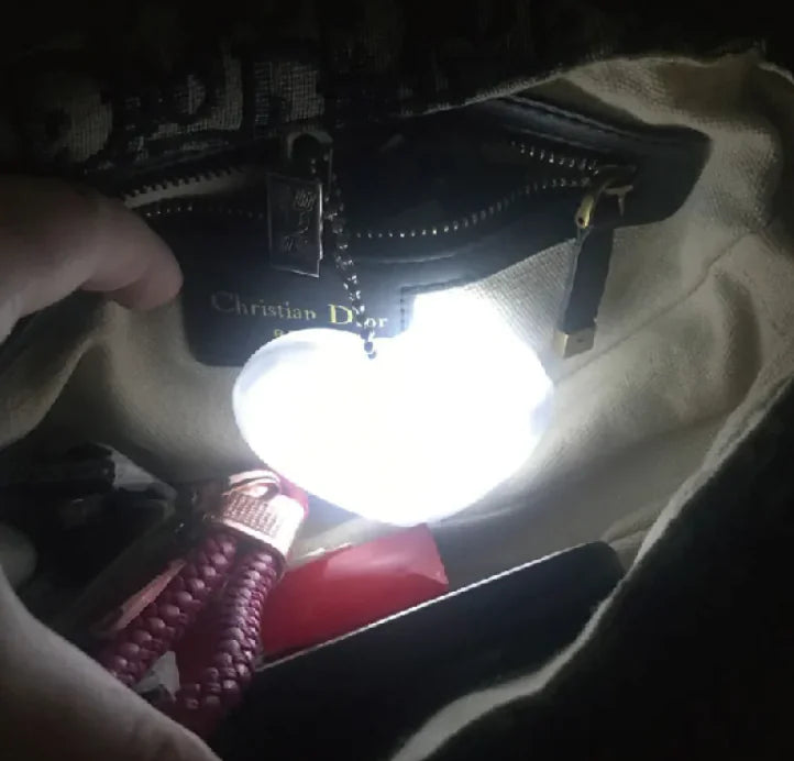 HeartGlow – Compact LED Accessory for Easy Bag VisibilitySmart Touch LED Purse Light